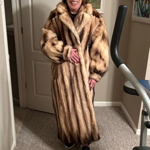 SOLD XL fitch fur Fulllength designer coat mint condition No Offers Pls Final$ - Picture 1 of 16